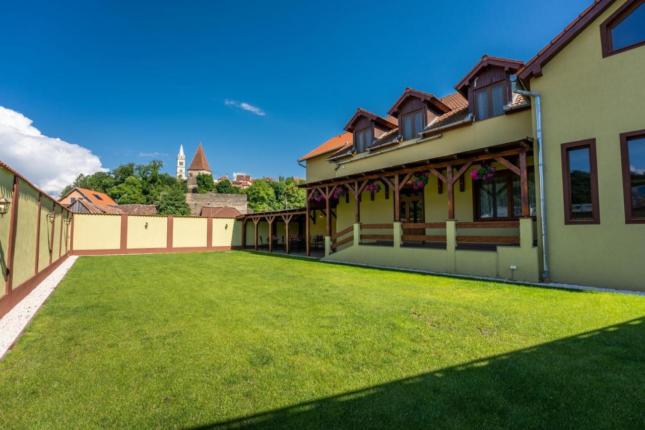 Hotel Princessophie Sighisoara Ngoại thất bức ảnh