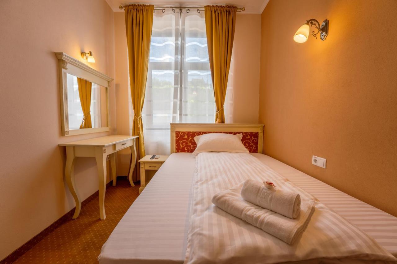 Hotel Princessophie Sighisoara Ngoại thất bức ảnh