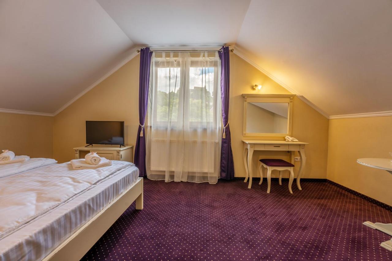 Hotel Princessophie Sighisoara Ngoại thất bức ảnh