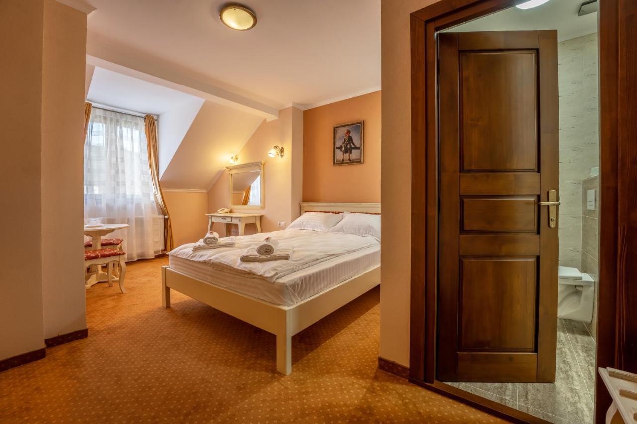 Hotel Princessophie Sighisoara Ngoại thất bức ảnh