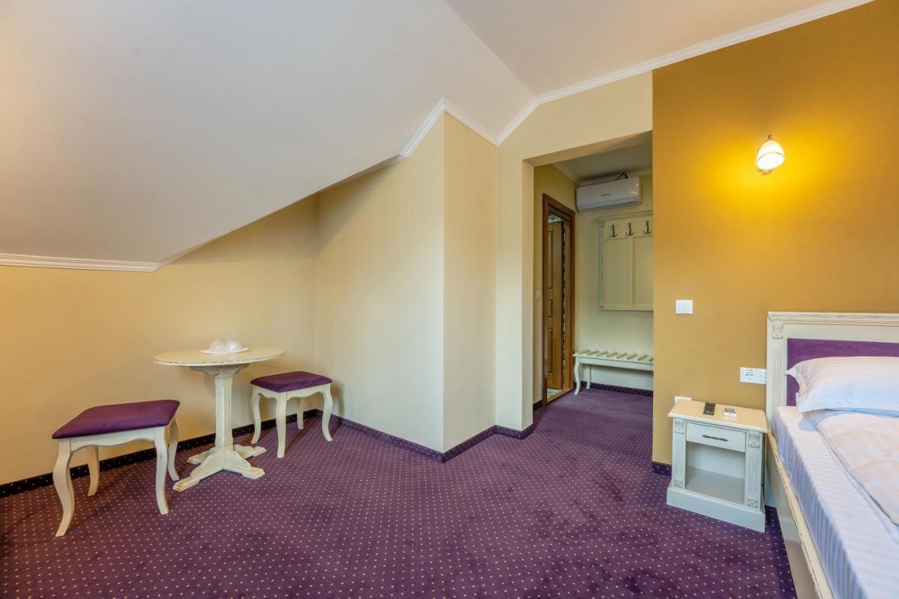 Hotel Princessophie Sighisoara Ngoại thất bức ảnh